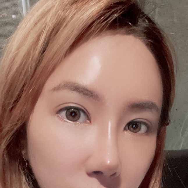 예뻐져서 자꾸만 사진도 찍게 되네요 ㅋㅋ